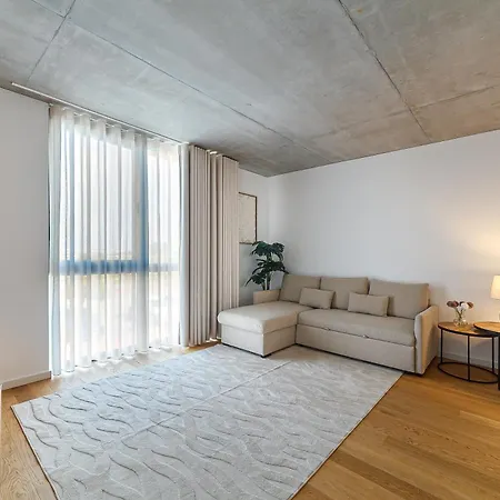 Casa Nunes 5 Minutes From The Sea Appartamento *
