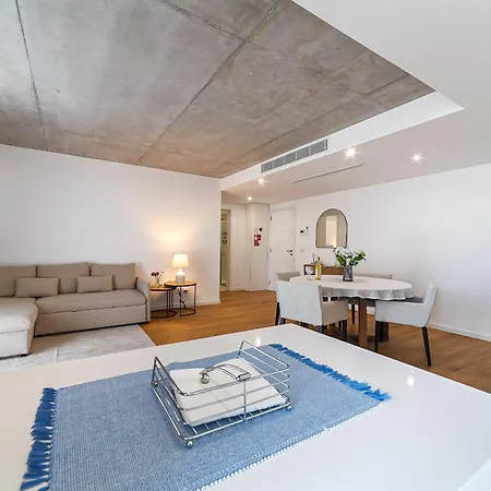 Casa Nunes 5 Minutes From The Sea Appartamento *