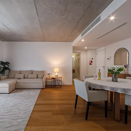 Casa Nunes 5 Minutes From The Sea Appartamento *